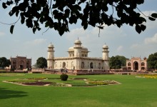Le baby Taj Mahal